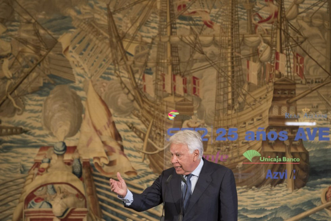 Felipe González conmemora los 25 años del AVE y de la Exposición Universal de Sevilla